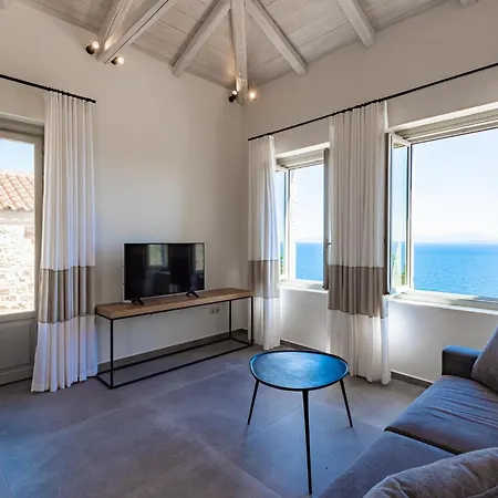 Sampatiki & - Luxury Seaview - Opened 2024 Leonídion