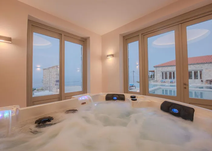 Hotel Sampatiki & - Luxury Seaview - Opened 2024 Leonídion