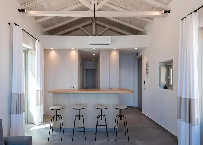 Sampatiki & - Luxury Seaview - Opened 2024 Leonídion