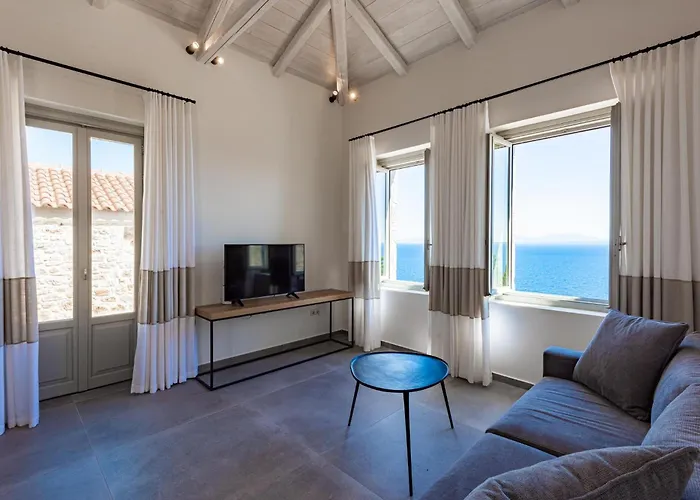 Sampatiki & - Luxury Seaview - Opened 2024 Leonídion