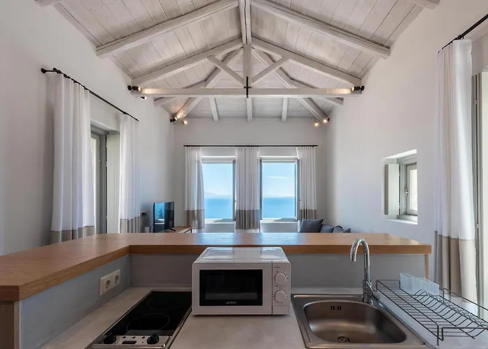 Sampatiki & - Luxury Seaview - Opened 2024 Hotel Leonídion