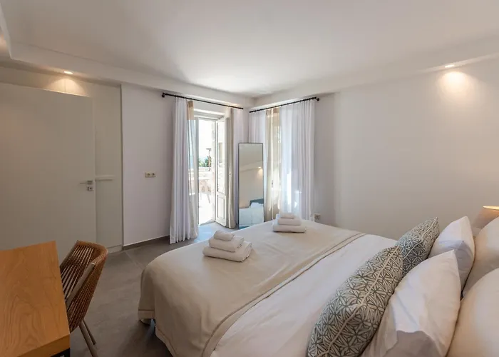 Hotel Sampatiki & - Luxury Seaview - Opened 2024 Leonídion